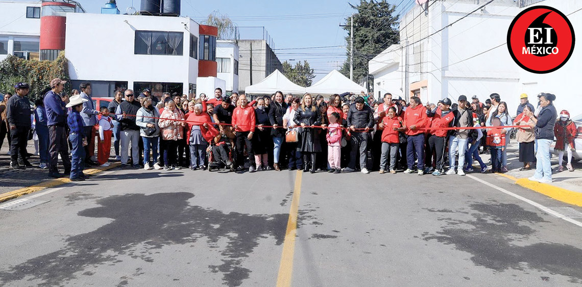 ElInformanteMX's tweet photo. @SanMateoAGob continúa mejorando la #movilidad
Con la finalización de esta #vialidad, ya son un total de siete #CallesPavimentadas en la #ColoniaReforma durante la gestión actual.
Tag: @Anaamunizneyra
https://t.co/OifPlBWJCt https://t.co/ApnYwiDYYS