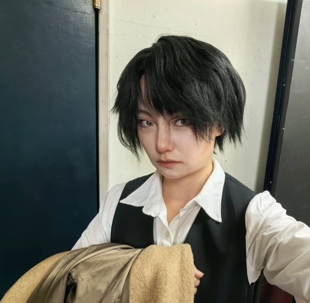 「かもめ」
本日はコニャックチームの初日公演 無事に終わりました
メドベジェンゴ 🧑‍🏫を全力でお届けできるよう、引き続き努めてまいります。

明日12:00/15:30 開演です。
当日券はまだご用意しておりますので、お気軽にお越しください。
#かもめ2025 #かもめ