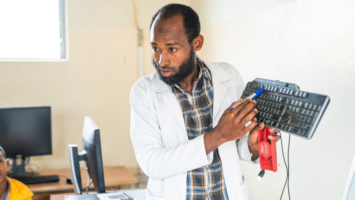 ProjectMercy's tweet image. When Musema enrolled at the #ProjectMercy Medhane-Alem School in Yetebon, #Ethiopia, he was barefoot. After graduating from high school and university, he now teaches IT back where he first started his education journey. Read more about Musema’s story: projectmercy.org/news/giving-ba…