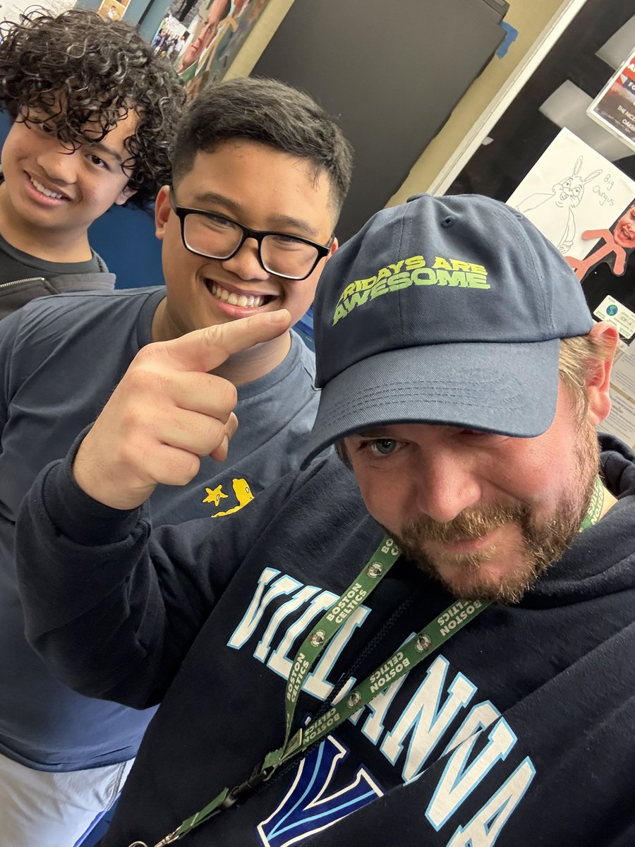 Room5Studios's tweet photo. Today is awesome! Last day before winter break and I got the coolest hat from a student. Check it out @CarlAzuz! #fridaysareawesome https://t.co/xUkn5vP8LM
