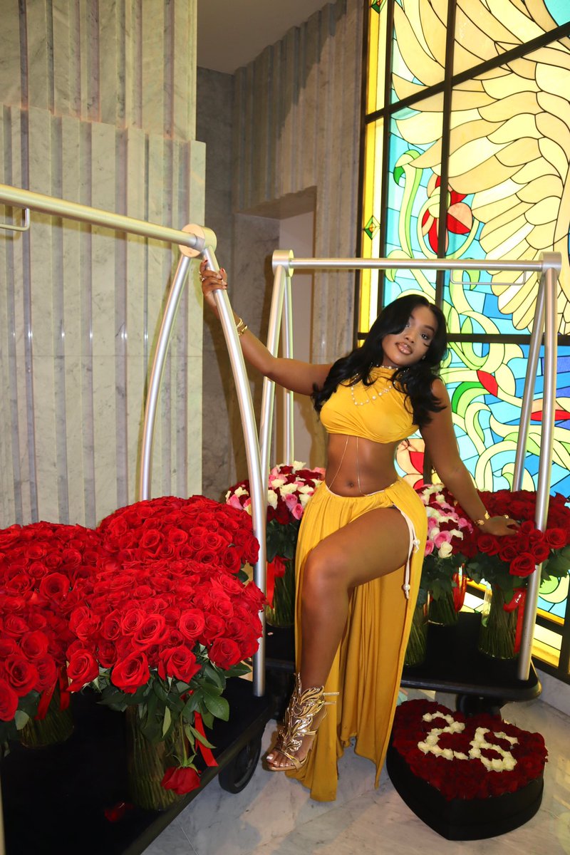 Janerika tweet media