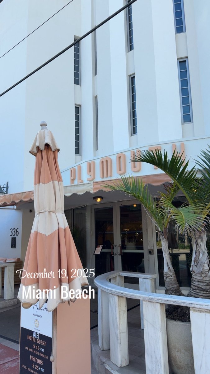 GTA Vice City’de takım elbise görevi yapıp amiralin kızı Mercedes’i aldığımız hotel.