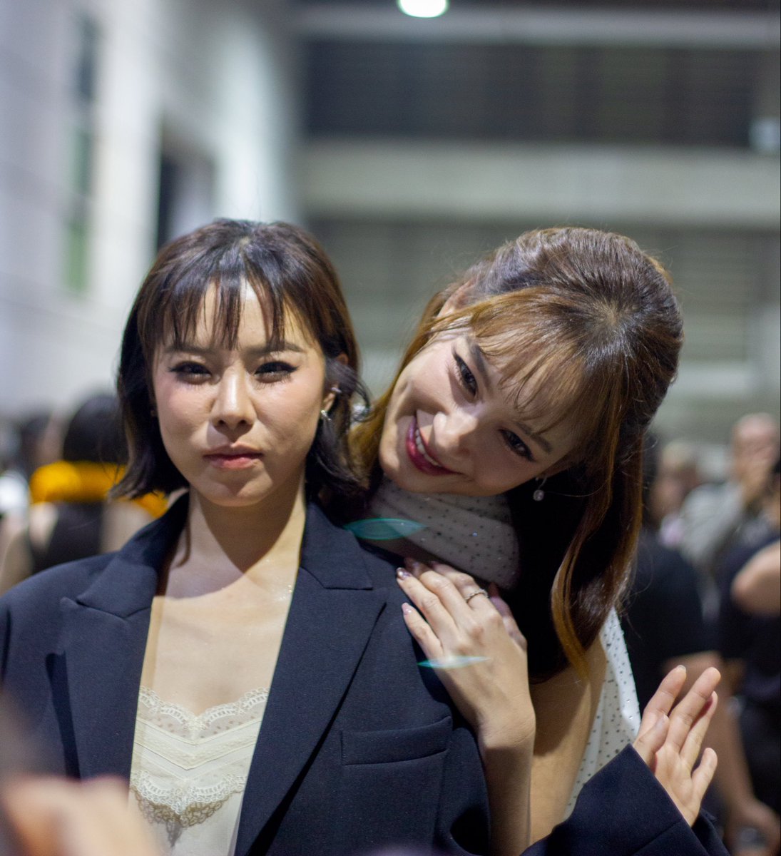 iamknw's tweet image. พี่รักกันเลยเดี๋ยวหนูโสดให้เองค่ะ #BeeCrisSweetinInthe8ight #บีคริส