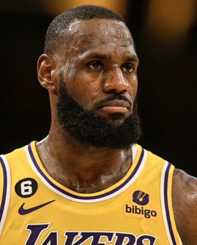 Top2k0x's tweet image. BREAKING 🚨 

Lebron James says that $SOL could reach $500 by Q1 2026.

Mega BULLISHHH❗️
#Crypto #LeBronJames #solana