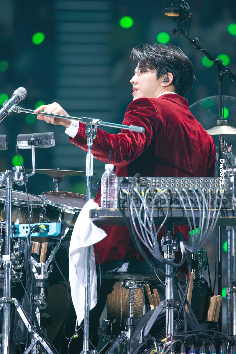 2025.12.19 #DAY6 Special Concert 'The Present' #데이식스 #도운 #DOWOON