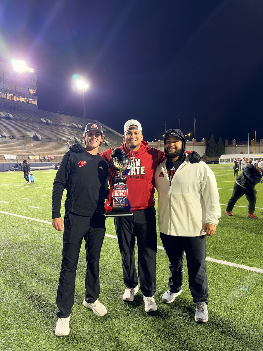 CoachNSims's tweet photo. Cramton Bowl Champs💯 https://t.co/kjz91yolRc