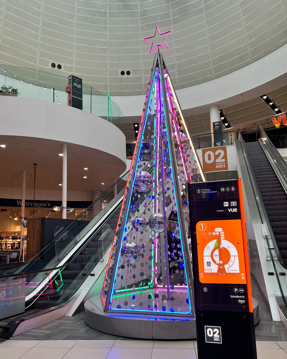 Still sorting out your Christmas shopping? 🎄❄️ We've got you covered! 🙌 🛍️ 

We're here for all your last-minute festive needs, whether you're doing the Christmas food shop or ticking off the last of your gifting list 🎁 ✨ 

Plan your visit now ➡️ bit.ly/44xNVsZ