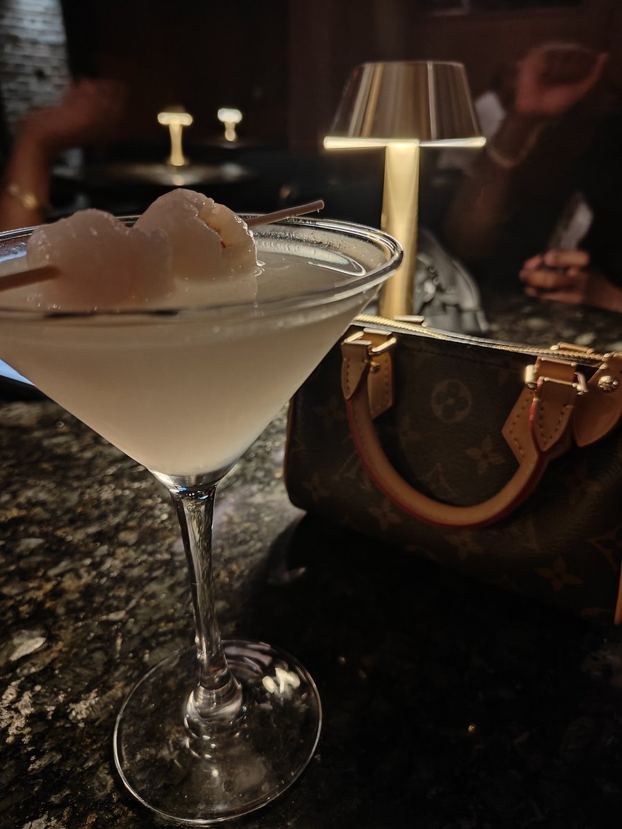 Ne Regrette Rien tweet media