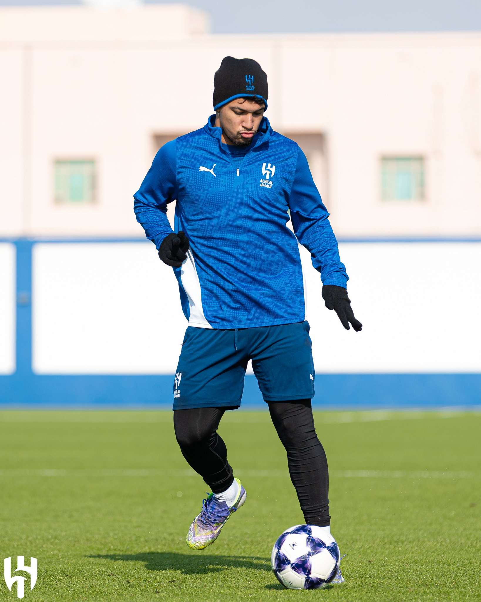 بسبب نزلة معوية.. مالكوم يغيب عن تدريبات الهلال قبل مواجهة الشارقة في #دوري_أبطال_آسيا_للنخبة 