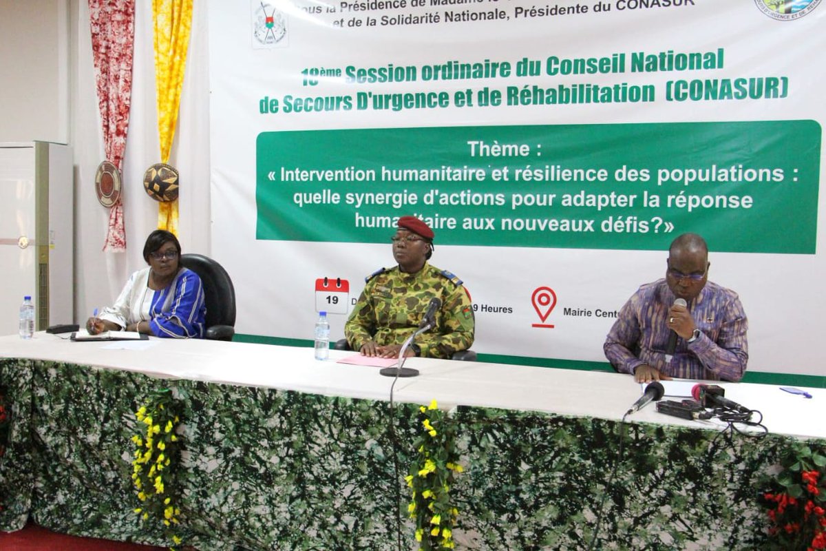 OCHABurkina's tweet image. 📍Ce 19/12 s’est tenue la 18e session ordinaire du @spconasur, marquée par l’adoption du Plan National de Réponse Humanitaire 2026. 

Le Gouvernement et la communauté humanitaire ont réaffirmé leur engagement commun pour une réponse adaptée aux besoins des communautés affectées.