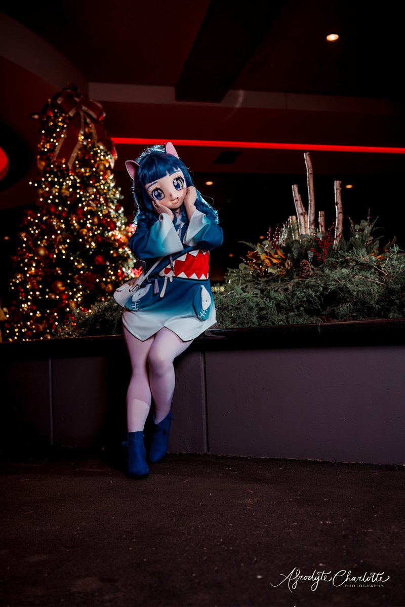 Christmas is almost here~ 🎄✨
May your days be sweet and your nights be cozy 💙❄️
What are you looking forward to?

📸✂️ <a href="/Afrodyte87/">Afrodyte</a>

#ChristmasVibes #HolidayMagic #CosplayLife #Kigurumi #cosplay