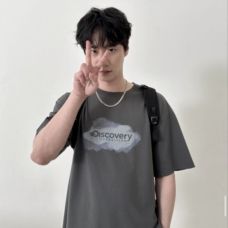 lona (~^-^)~ tweet media