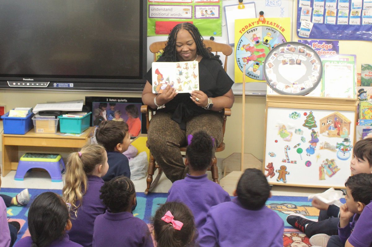 JJAudubonPK8's tweet image. Mrs. Bourgeois' PreK students had a special guest reader this week.  Principal Johnson visited to bring a little holiday cheer by reading, How Do Dinosaurs Say Merry Christmas? 
Wishing our Audubon families a wonderful holiday season. 🎄🦖❄️
#JPSchools #guestreader #HappyHolidays