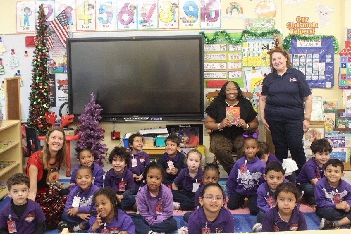 JJAudubonPK8's tweet image. Mrs. Bourgeois' PreK students had a special guest reader this week.  Principal Johnson visited to bring a little holiday cheer by reading, How Do Dinosaurs Say Merry Christmas? 
Wishing our Audubon families a wonderful holiday season. 🎄🦖❄️
#JPSchools #guestreader #HappyHolidays