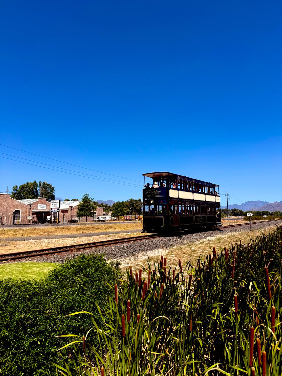 LdoubleE_87's tweet photo. What a seriously fantastic afternoon that was man @WineTram #WineTram 🍷🍇 https://t.co/LYOrqrYnpn