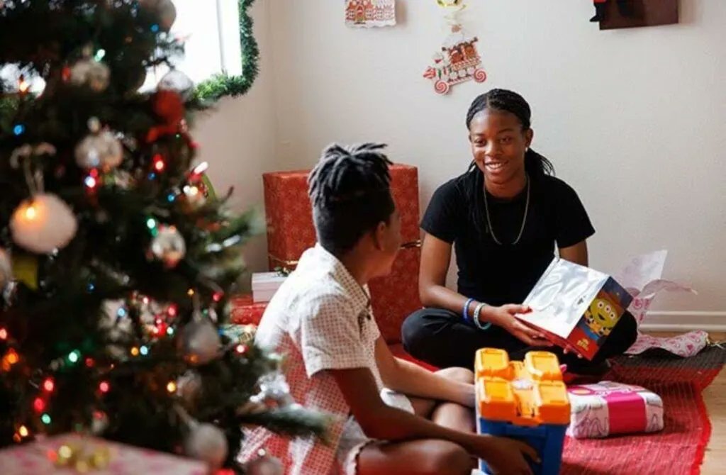 Toy drives, coat drives, food drives, this is the season of generosity! 🎁🧣🥫
Support essential holiday drives through Giving DuPage and help brighten a family’s celebration.
Every item makes a difference.
ow.ly/s1Fe50XGkYw