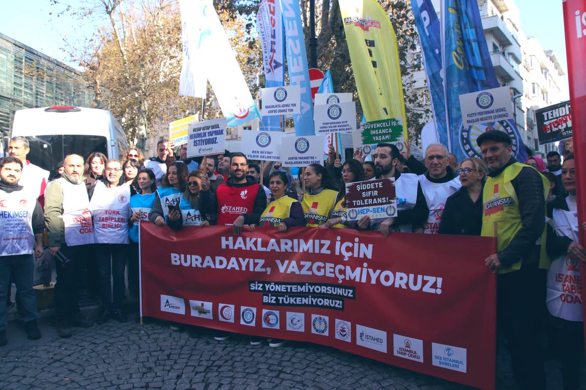 TtbAhk's tweet photo. 1.Basamak tedaviyi değil, koruyucu sağlık hizmetlerini önceler. Aşı, kanser taramaları, obezite, kronik hastalık takipleri ve sağlıklı yaşam koşulları birincil görevlerindendir. Bugün uygulanan aile hekimliği sisteminin sürdürebilirliği yoktur. Değişecektir! https://t.co/hBKJ3xdpSR
