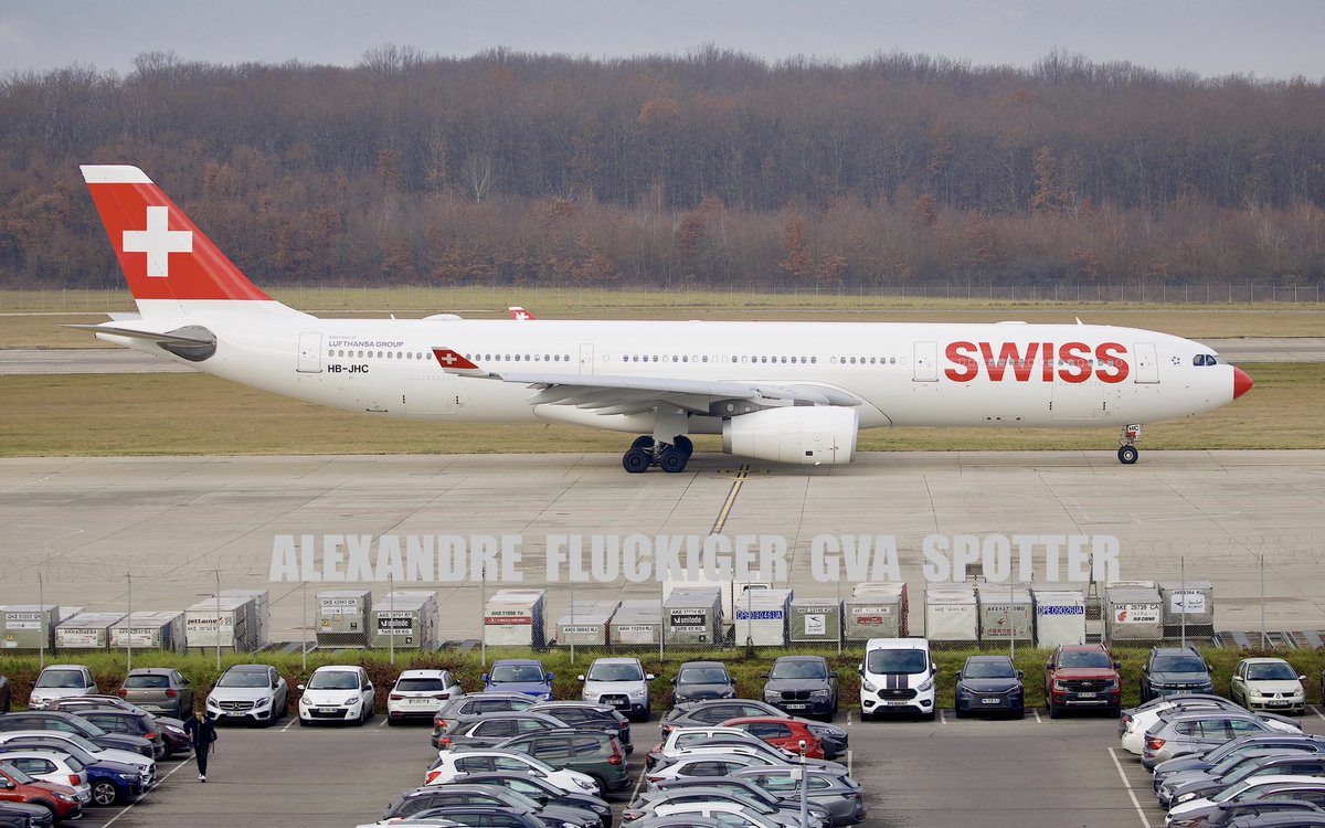 Swiss International Air Lines 🇨🇭
HB-JHC 
Airbus A330-343
GVA 19-12-2025 🇨🇭
<a href="/FlySWISS/">Swiss Intl Air Lines</a> <a href="/GeneveAeroport/">Genève Aéroport</a>