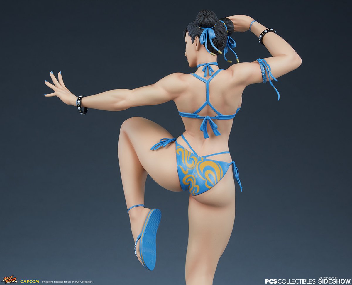 Chun-Li statue (Street Fighter V)