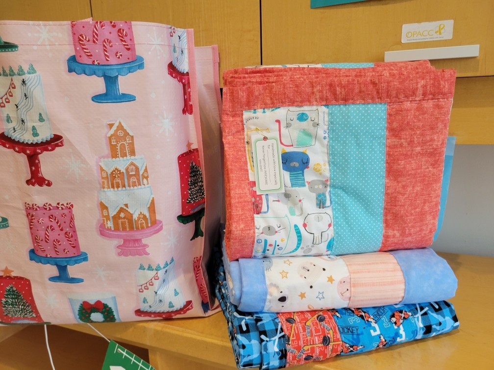 OpaccOrg's tweet image. Another lovely donation of handmade #quilts from Toronto-based quilter Sarah Pickering to OPACC was gratefully received by our Parent Liaisons yesterday for our #childhoodcancer families at SickKids! Learn more about this labour of love at: opacc.org/quilts