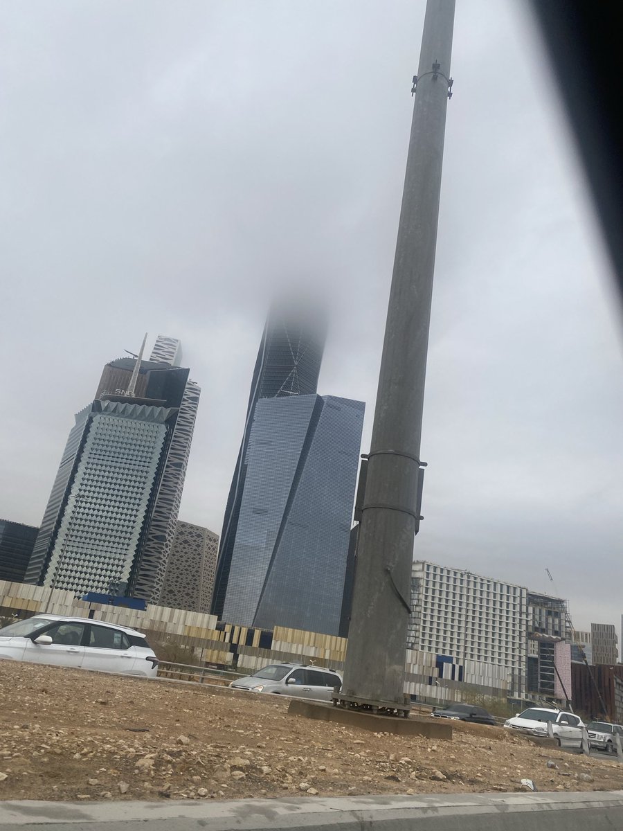 hambf04's tweet image. #شارك_معنا_بصورة
من تصويري لمركز الملك عبدالله  المالي ..