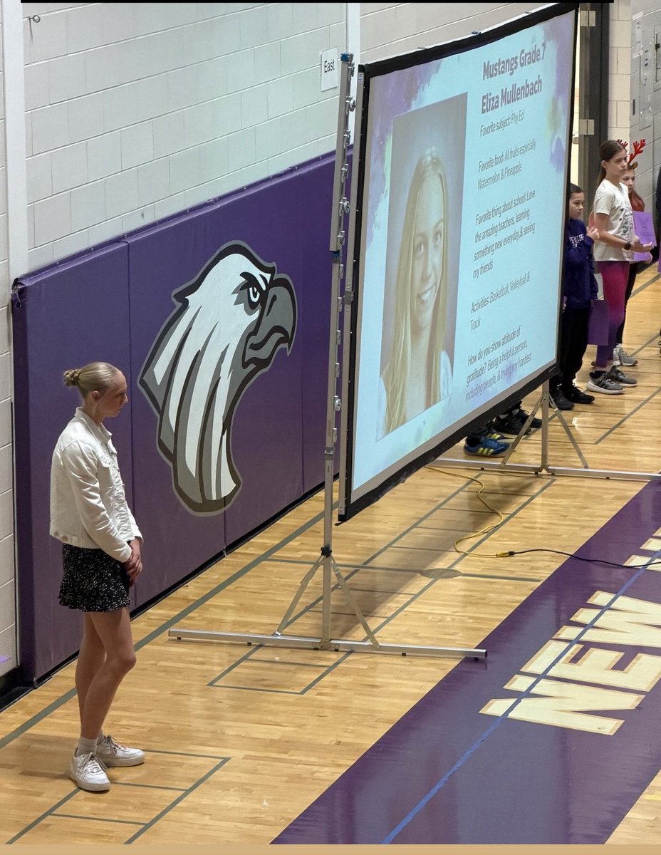 nueaglesGB's tweet image. @ElizaMullenbach #45 student of the month in middle school, yes she is a 7th grader getting varsity minutes