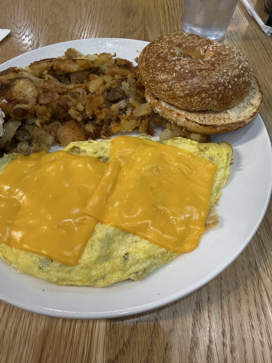 Justin Zotts tweet media