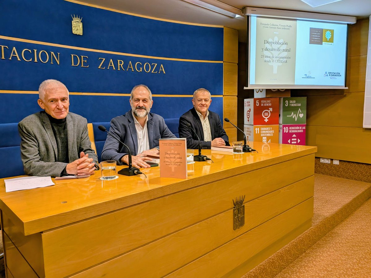 La Diputación de Zaragoza y el Centro de Estudios sobre la Despoblación y Desarrollo de Áreas Rurales (CEDDAR) han editado ‘CEDDAR: 25 años de investigación sobre despoblación y desarrollo rural’.

alucanaradio.es/25-anos-de-inv…