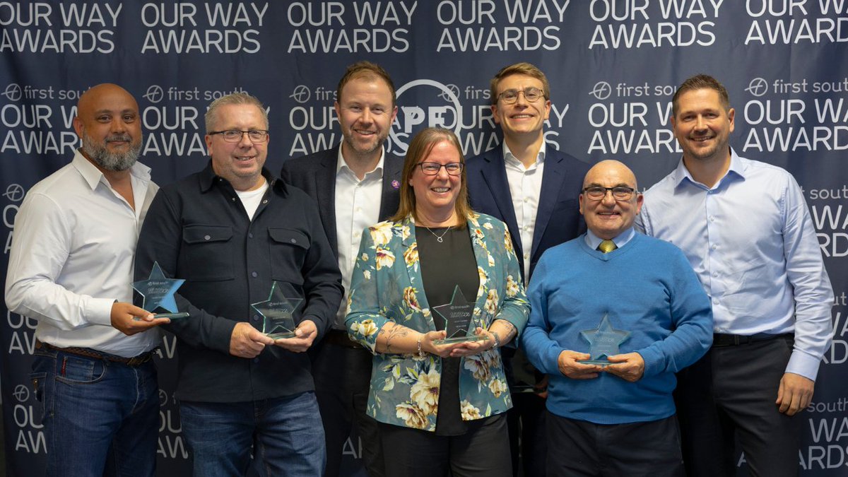 Big news! Portsmouth Park &amp; Ride bus drivers Nikki Sharp &amp; Barry Towell have won the First South ‘Succeed Together’ Award for outstanding customer service! Plus, we hit record summer numbers with 78K trips in July &amp; Aug! Thank you for helping to make Portsmouth cleaner &amp; greener!