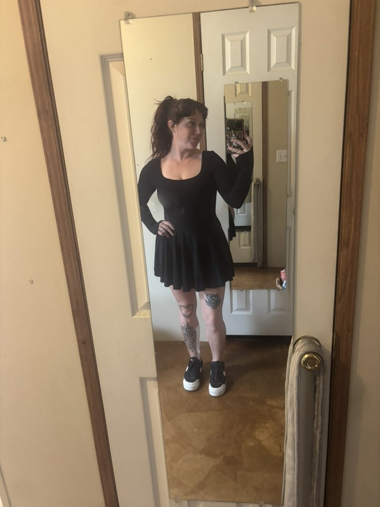 littlesteaderOF's tweet image. Who wants to buy me coffee today and spoil? linktr.ee/littlehomestea…