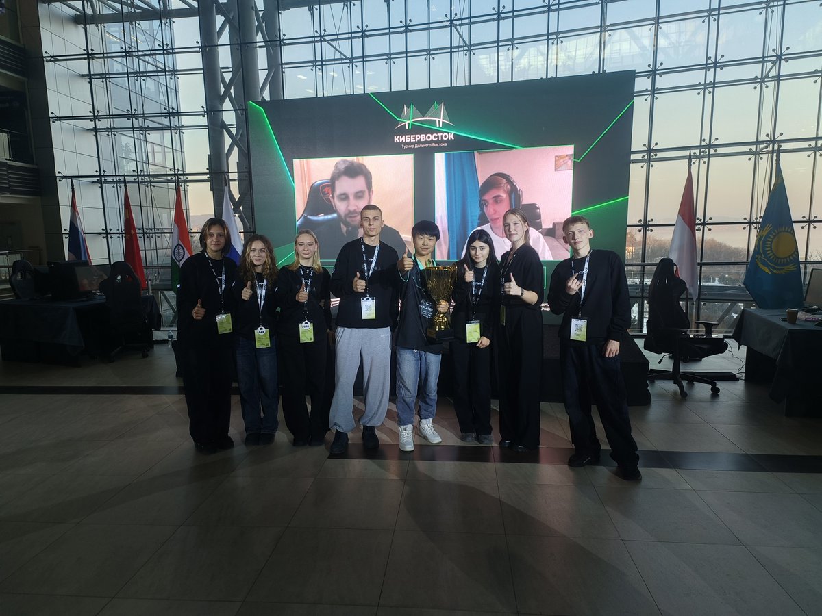 WBG/Essence_x c c tweet media