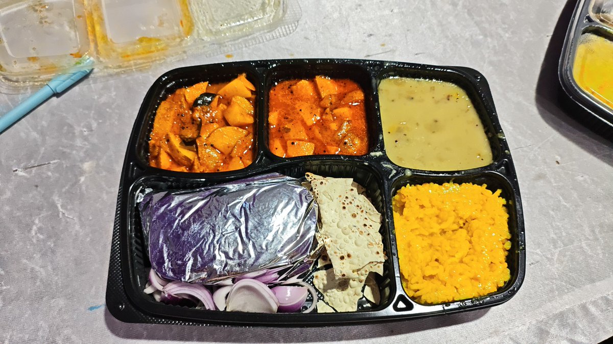 DeputyRajgor's tweet image. On duty
#Food 
Late night duty