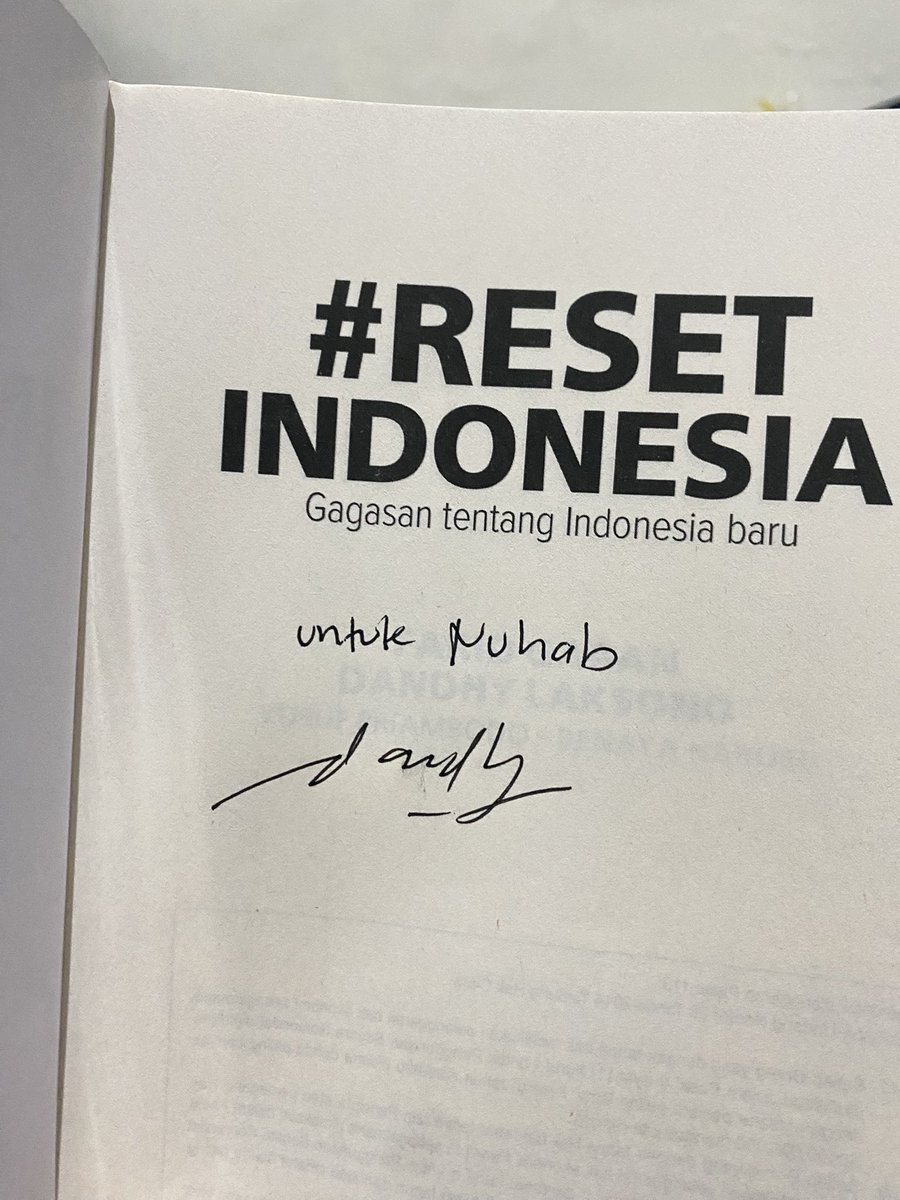 Safely landing, tengkyu bang <a href="/Dandhy_Laksono/">Dandhy Laksono</a>