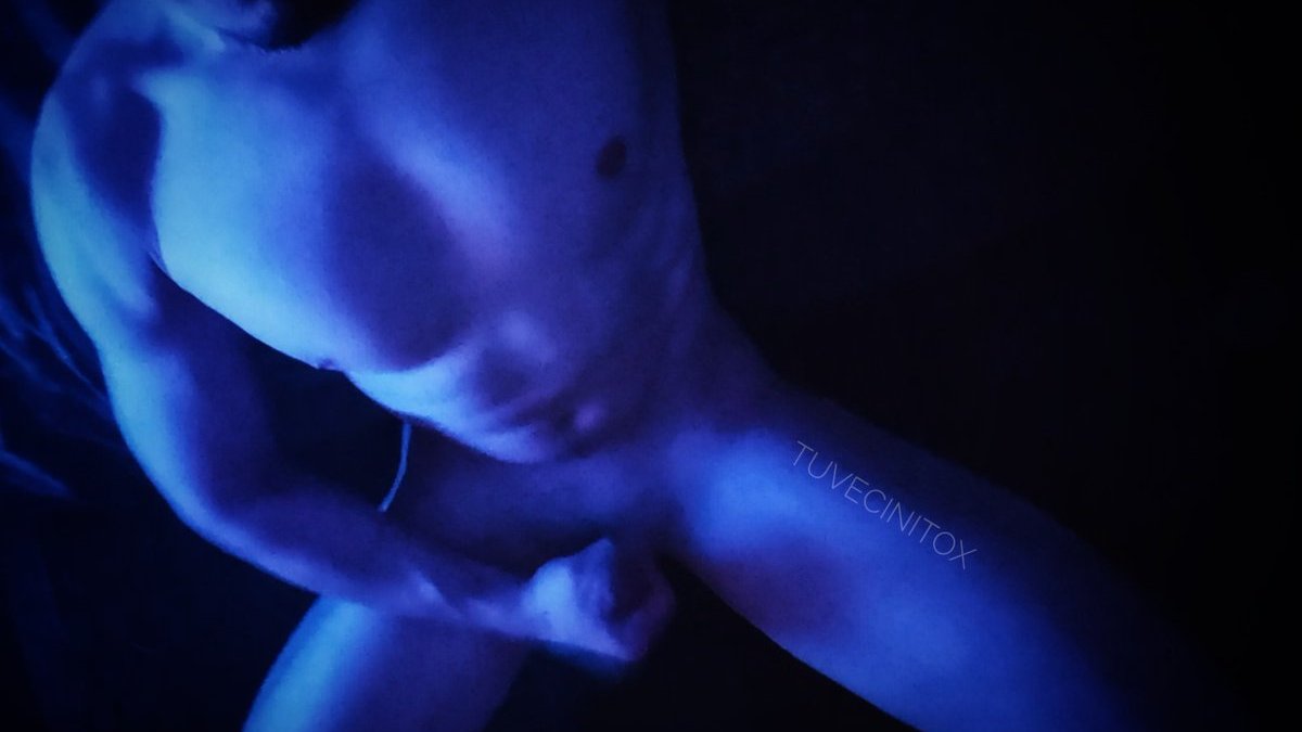 tuvecinitox's tweet photo. Ha llegado el frío, necesito relajarme...

Qué te parece lo que se me ha ocurrido para solucionarlo??? 😈🔥 https://t.co/f54OtmO2U6
