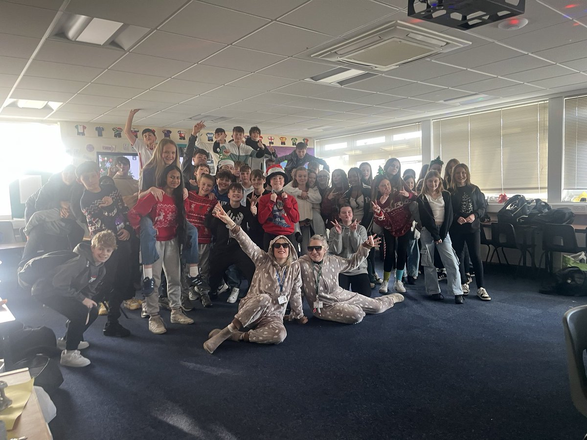 Alcester Academy History tweet media