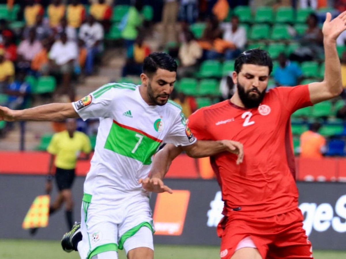 Salim93DZ's tweet image. Les derniers derbys maghrébins en CAN : 

🇲🇦 3-1 🇩🇿(CAN 2004)
🇹🇳 2-1 🇲🇦 (CAN 2012)
🇩🇿 1-2 🇹🇳 (CAN 2017)

V-à ton voir un autre derby lors de cette CAN ?