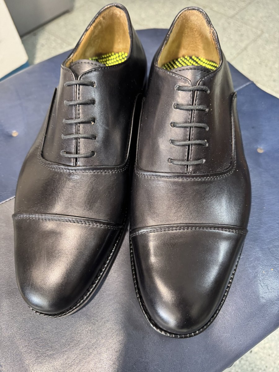 gianbespoke's tweet photo. Made in Basilicata #bespoke #madeinlucania #calzoleria #montano https://t.co/ou7bQYEbf9