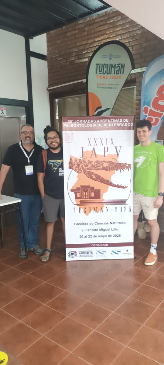 #FossilFriday HUGE news!
We're thrilled to announce the JAPV!
📍 Tucumán, Argentina
🗓 May 2026
Mark your calendars for the premier meeting on fossil vertebrates! Researchers, students, enthusiasts—get ready!  @conicet_noasur <a href="/Apaleontologica/">Asociación Paleontológica Argentina</a> <a href="/ameghiniana/">Ameghiniana - a gondwanan paleontological journal</a> <a href="/SVP_vertpaleo/">SVP</a>