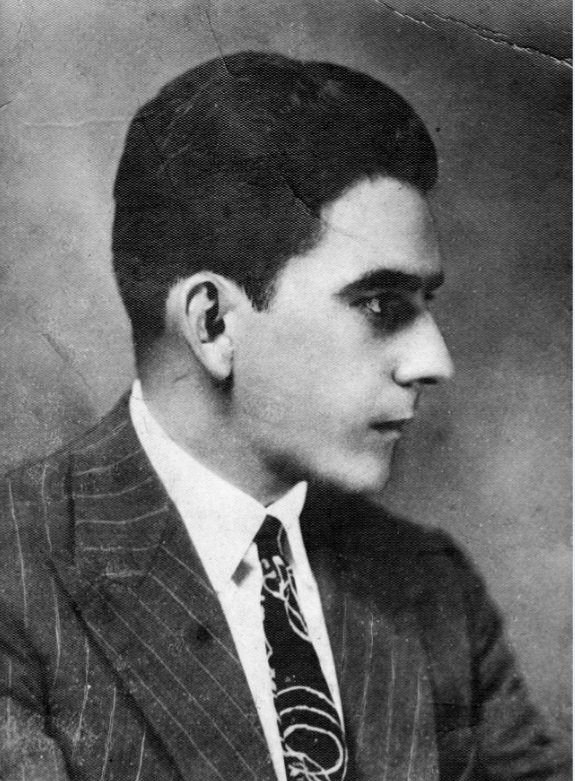 CubacooperaBel's tweet photo. #CubacooperaBel
#CubaViveEnSuHistoria
El periodista y escritor cubano-puertorriqueño Pablo d la Torriente Brau cayó en combate el 19/12/ 1936 (Madrid),mientras luchaba junto a las Brigadas Internacionales en la Guerra Civil Española,convirtiéndose en un símbolo del intelectual https://t.co/jRJZ6sPzkz