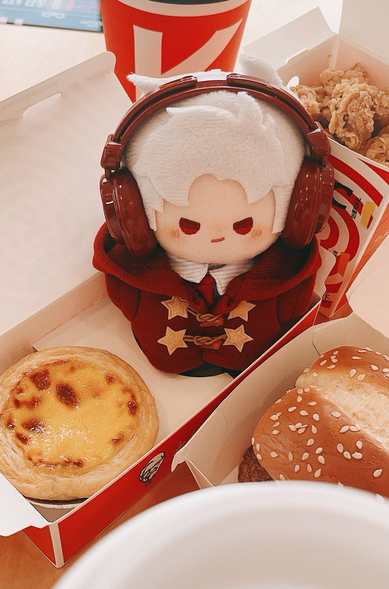 #Sylus 
ദ്ദ🍔^ᴗ ̫ ᴗ^₎✦‧₊˚