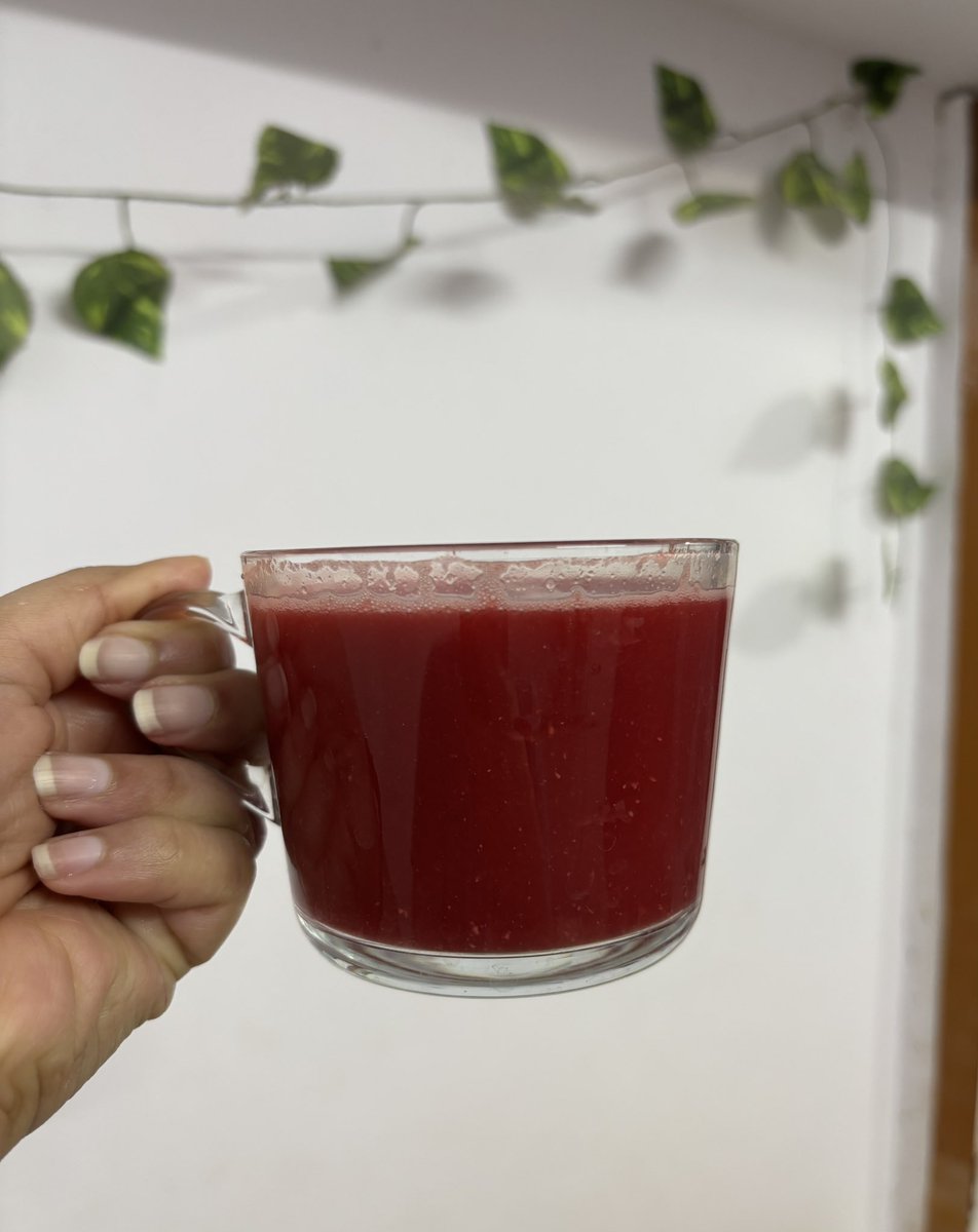 Having my ‘glow’ juice in a normal cup because I live in reality