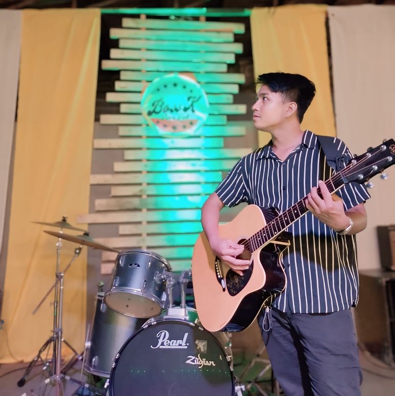 carlphtv's tweet photo. New Gig schedule very soon! 🎸🎤 https://t.co/0EwxkQCW3Q