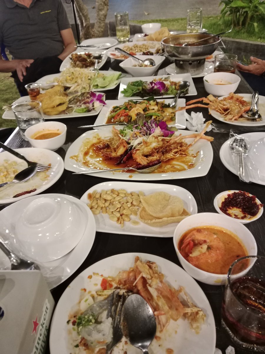 #บึงหนองโคตร กังหันน้ำ ฉลองบัณฑิตใหม่