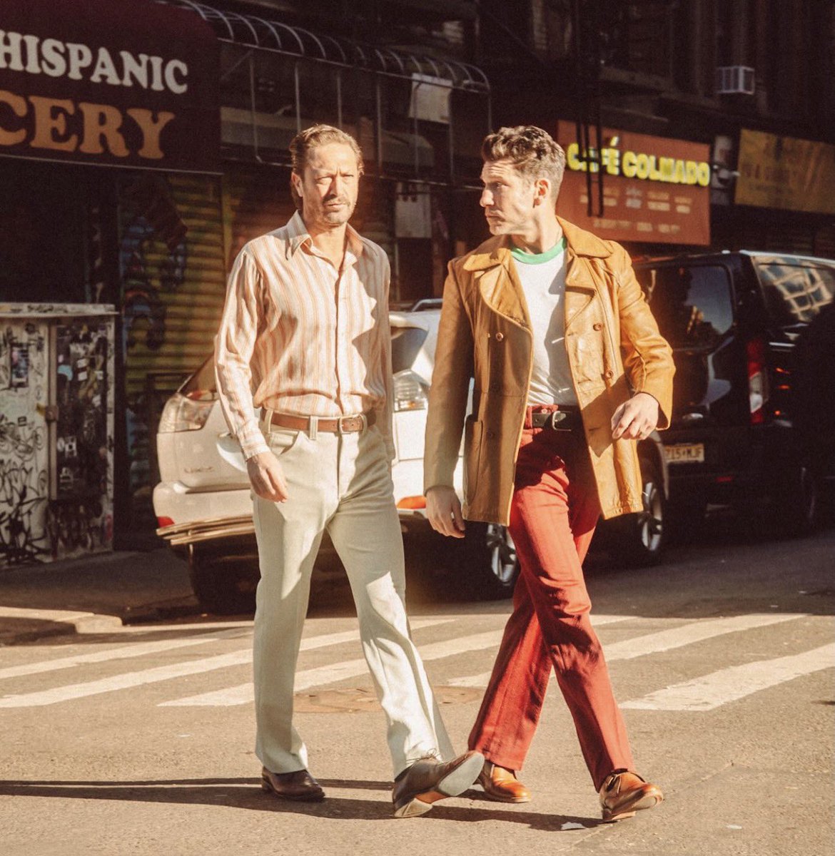 jacknifejeds's tweet image. ebon moss-bachrach and jon bernthal for dog day afternoon!!!!!