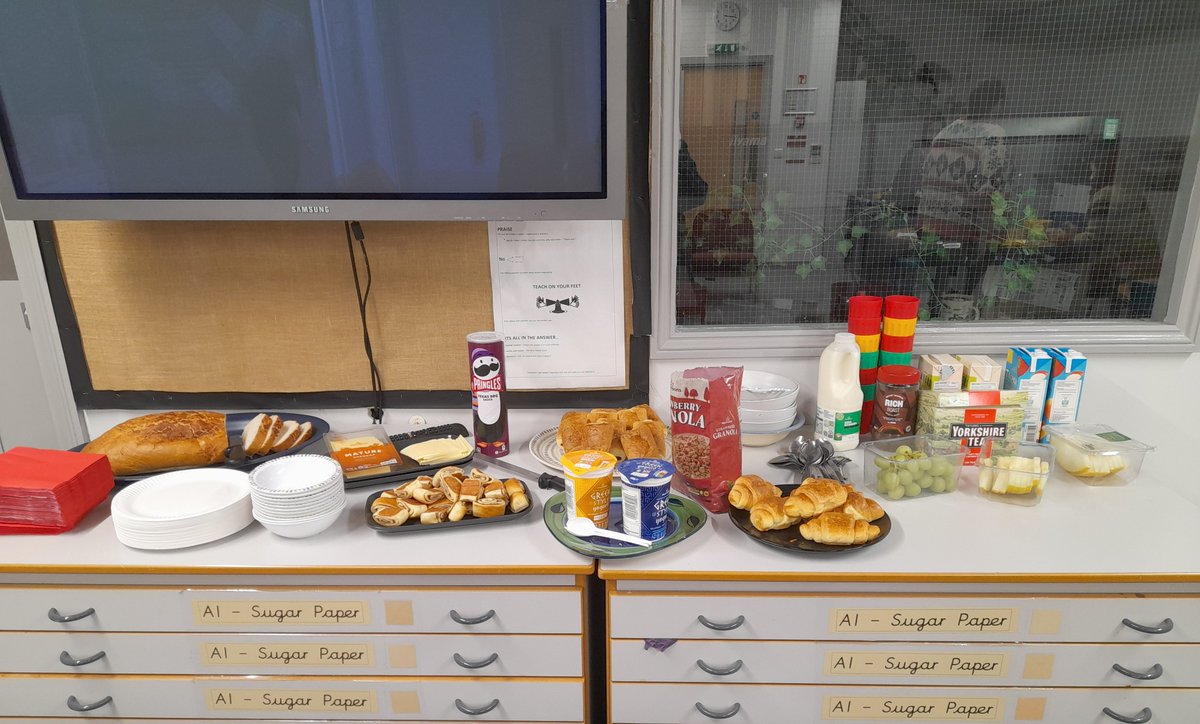 A staff breakfast this morning to thank our amazing team for their hard work this term ☕✨
Proud of our #SCITT teachers and an excellent first term 🌟
#ApplyNow  now: #traintoteach with <a href="/PAT_Partnership/">Priestley_Partnership</a> 
#ThankYouStaff #StaffWellbeing #PriestleyPartnership #TrainToTeach