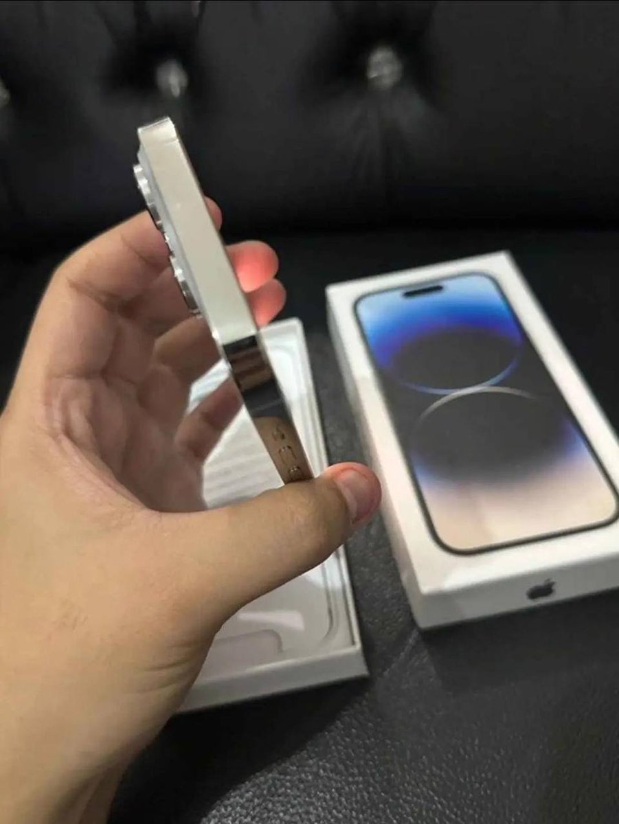 shapelysid's tweet image. ‼️ WTS iPhone 14 Pro 128GB  warna silver
Kondisi muluss, normal 100%

- iBox / ori | fulset
- ⁠All operator (bukan simlock)
- BH 97% | true tone &amp;amp; Face ID ON
- No notif part ganti, 3uTools hijau
- Fisik mulus, siap COD

💰 Rp 8.200.000 (nego tipiss) 
Dom Bekasi, COD menyesuaikan