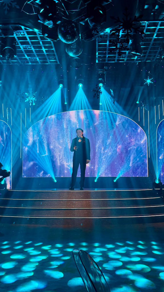 Шунхлай Групп 2025 онд улсын төсөвт: 

- 850 тэрбум төгрөгийн, өдөрт 2.3 тэрбум төгрөгийн татвар төлж, 
Монгол 🇲🇳 улсад, эдийн засагт: 
- 1 их. наяд төгрөгийн хөрөнгө оруулалтыг хийжээ. 

Удахгүй олон улсын стандарт, хамгийн том аренаг барьж эхэлнэ. 

Хувийн хэвшил мандтугай! ✊🏽