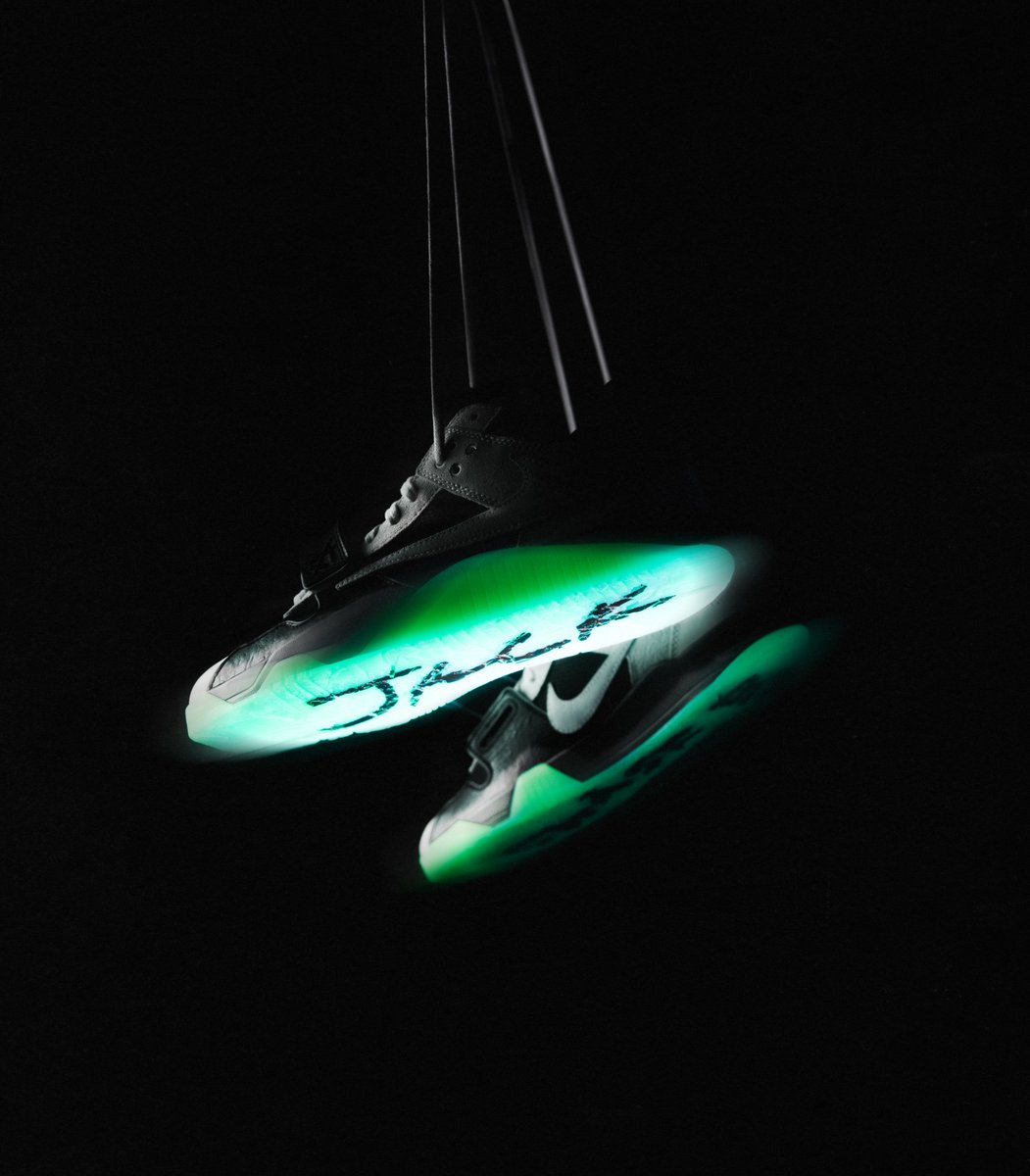 Now available exclusively in-store: The <a href="/CBudinger/">chase budinger</a> X <a href="/trvisXX/">TRAVIS SCOTT</a> X Jordan Jumpman Jack 'Black Night' have landed. Shop today.