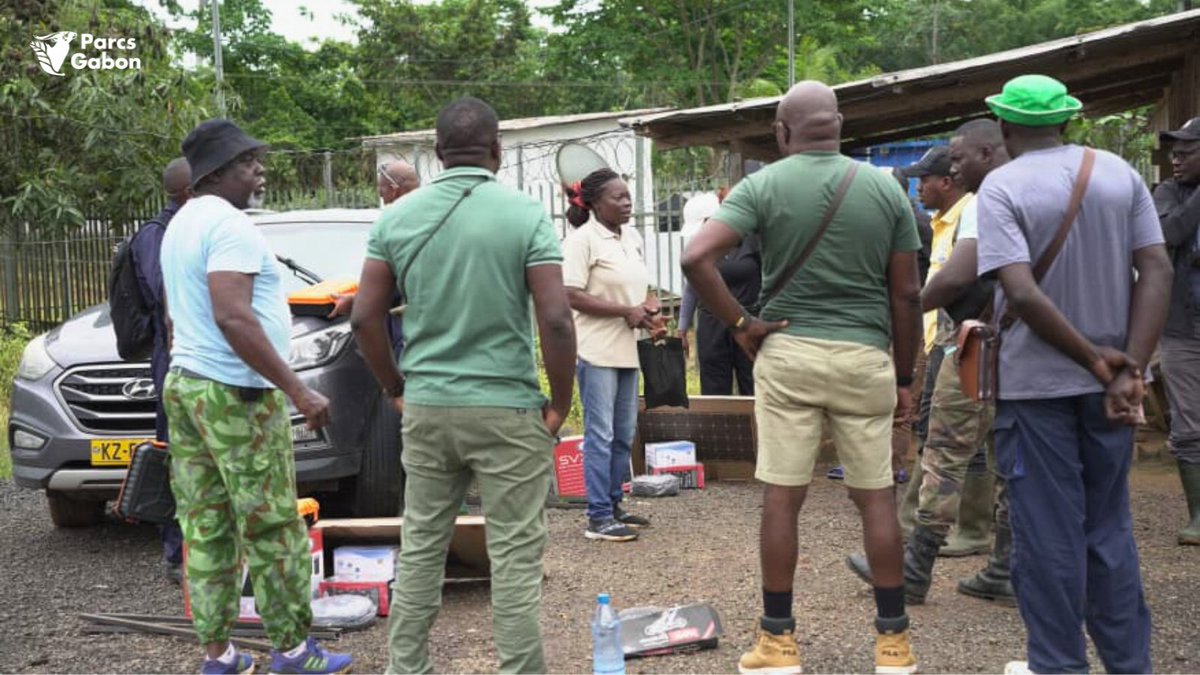 Parcs_Gabon's tweet photo. 🐘 #ProjetElephantGabon | #KomoKango
Mission de terrain de @Parcs_Gabon, via le Service #ConflitHommeFaune, dans le cadre du projet soutenu par l’ @AFD_France.
Objectif : analyser la recrudescence des conflits homme-éléphant observée depuis 3 ans dans la zone.
#Gabon https://t.co/Vyh2EnD9qe