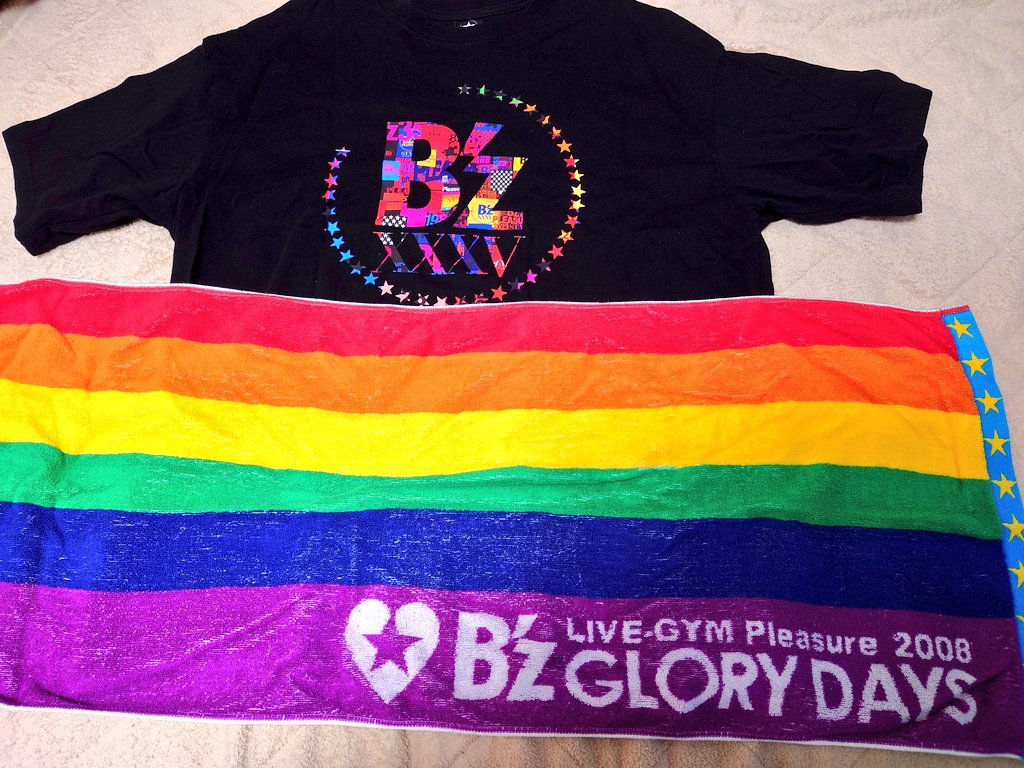 明日は2年ぶりのB'z LIVE-GYM！ 2年前のTシャツは見つかったが、タオル